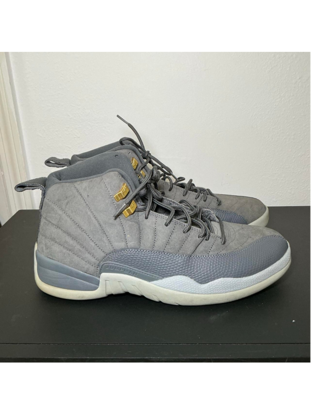 Nike Air Jordan 12 Cool Grey Suede Gold Eyelets Sneakers Men's Size 12